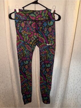Nike bright colored leggings